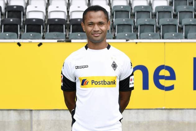 Fußball, GER, 1.BL, Porträttermin 2017 2018, VfL Borussia Mönchengladbach, Raffael (Gladbach). Einzelbild, Portrait, Porträt.