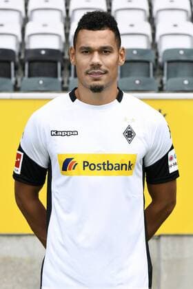 Fußball, GER, 1.BL, Porträttermin 2017 2018, VfL Borussia Mönchengladbach, Timothee Kolo Kolodziejczak (Gladbach). Einzelbild, Portrait, Porträt.