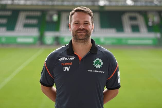 24.07.2017 - SpVgg Spielvereinigung Greuther Fürth Kleeblatt - 2. Fußball Bundesliga BL - Saison 2017 2018 - Fototermin Porträttermin Portraittermin - - Daniel Wiegand (Team-Koordinator Zeugwart SpVgg Greuther Fürth ) - Einzelbild Einzelfoto Portrait Porträt Kopfbild