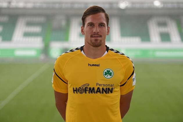 24.07.2017 - SpVgg Spielvereinigung Greuther Fürth Kleeblatt - 2. Fußball Bundesliga BL - Saison 2017 2018 - Fototermin Porträttermin Portraittermin - - Balazs Megyeri (24, SpVgg Greuther Fürth ) - Einzelbild Einzelfoto Portrait Porträt Kopfbild