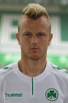 24.07.2017 - SpVgg Spielvereinigung Greuther Fürth Kleeblatt - 2. Fußball Bundesliga BL - Saison 2017 2018 - Fototermin Porträttermin Portraittermin - - Nik Omladic (33, SpVgg Greuther Fürth ) - Einzelbild Einzelfoto Portrait Porträt Kopfbild