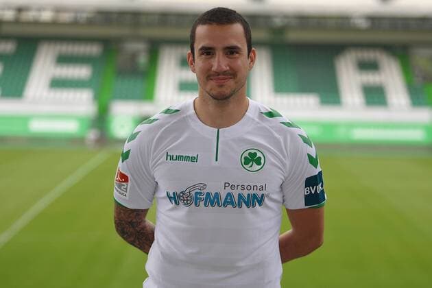 24.07.2017 - SpVgg Spielvereinigung Greuther Fürth Kleeblatt - 2. Fußball Bundesliga BL - Saison 2017 2018 - Fototermin Porträttermin Portraittermin - - Sercan Sararer ( 23, SpVgg Greuther Fürth ) - Einzelbild Einzelfoto Portrait Porträt Kopfbild