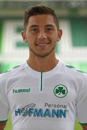 24.07.2017 - SpVgg Spielvereinigung Greuther Fürth Kleeblatt - 2. Fußball Bundesliga BL - Saison 2017 2018 - Fototermin Porträttermin Portraittermin - - Maximilian Wittek (3, SpVgg Greuther Fürth ) - Einzelbild Einzelfoto Portrait Porträt Kopfbild