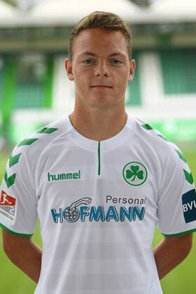 24.07.2017 - SpVgg Spielvereinigung Greuther Fürth Kleeblatt - 2. Fußball Bundesliga BL - Saison 2017 2018 - Fototermin Porträttermin Portraittermin - - Patrick Sontheimer (40, SpVgg Greuther Fürth ) - Einzelbild Einzelfoto Portrait Porträt Kopfbild