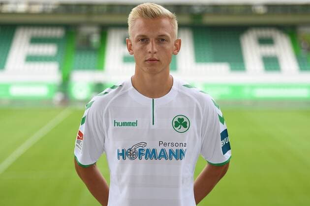 24.07.2017 - SpVgg Spielvereinigung Greuther Fürth Kleeblatt - 2. Fußball Bundesliga BL - Saison 2017 2018 - Fototermin Porträttermin Portraittermin - - Benedikt Kirsch (18, SpVgg Greuther Fürth ) - Einzelbild Einzelfoto Portrait Porträt Kopfbild