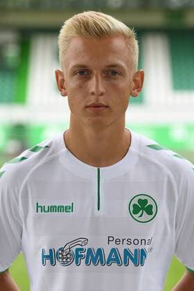 24.07.2017 - SpVgg Spielvereinigung Greuther Fürth Kleeblatt - 2. Fußball Bundesliga BL - Saison 2017 2018 - Fototermin Porträttermin Portraittermin - - Benedikt Kirsch (18, SpVgg Greuther Fürth ) - Einzelbild Einzelfoto Portrait Porträt Kopfbild