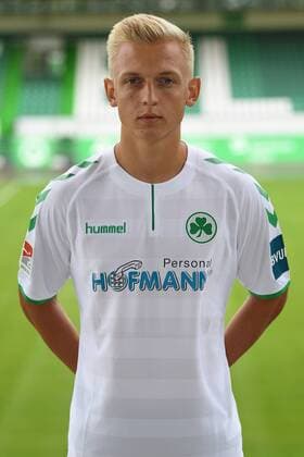 24.07.2017 - SpVgg Spielvereinigung Greuther Fürth Kleeblatt - 2. Fußball Bundesliga BL - Saison 2017 2018 - Fototermin Porträttermin Portraittermin - - Benedikt Kirsch (18, SpVgg Greuther Fürth ) - Einzelbild Einzelfoto Portrait Porträt Kopfbild