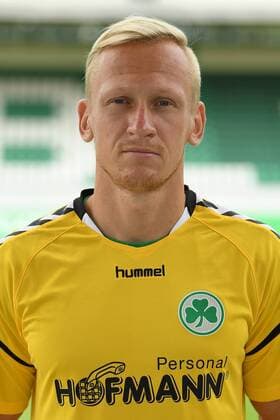 24.07.2017 - SpVgg Spielvereinigung Greuther Fürth Kleeblatt - 2. Fußball Bundesliga BL - Saison 2017 2018 - Fototermin Porträttermin Portraittermin - - Sascha Burchert (30, SpVgg Greuther Fürth ) - Einzelbild Einzelfoto Portrait Porträt Kopfbild