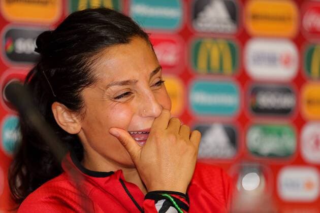 Nadia Nadim (Dänemark, 9), Porträt, Portrait, lacht, lachen, fröhlich, strahlend, optimistisch, bei der Pressekonferenz, Abschlusspressekonferenz, PK, press conference PK Pressekonferenz Pressetermin im Media Center, im Vorfeld des Spiels, Fussball, UEFA Women s EURO 2017, MD-1, Deutschland - Dänemark, xozx