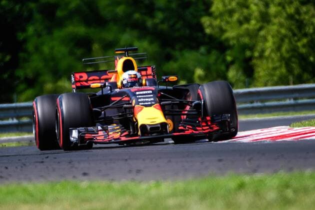 (170729) -- MOGYOROD, July 29, 2017 -- Red Bull Racing s Australian driver Daniel Ricciardo competes during the second practice session of the Hungarian F1 Grand Prix at Hungaroring in Mogyorod, Hungary on July 28, 2017. ) (SP)HUNGARY-MOGYOROD-FORMULA ONE-HUNGARIAN GRAND PRIX-PRACTICE JurexMakovec 