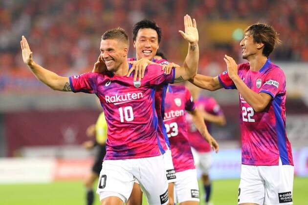 Lukas Podolski (Vissel), JULY 29, 2017 - Football Soccer : 2017 J1 League match between Vissel Kobe 3-1 Omiya Ardija at Noevir Stadium Kobe in Hyogo, Japan. NOxTHIRDxPARTYxSALES.  (xjwa020956)