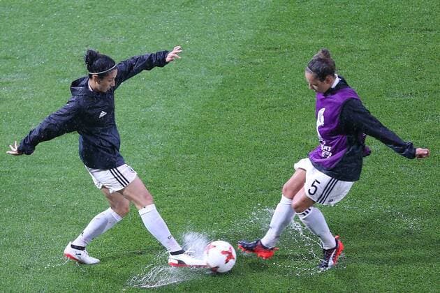 heavy rain, Babett Peter of Germany women during the UEFA WEURO 2017 quarter finale match between Germany and Denmark at the Sparta stadium Het Kasteel on July 29, 2017 in Rotterdam, The Netherlands Women: Germany v Denmark UEFA WEURO 2017 2017 2018 xVIxVIxImagesx xTomxBodexMultimediaxIVx 8341893