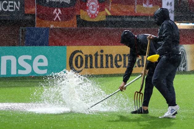 Themen der Woche - SPORT Themen der Woche - SPORT Bilder des Tages - SPORT v.li.:, Fussball, UEFA Women s EURO 2017, Viertelfinale, Deutschland - Dänemark, xozx