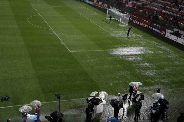 REGEN in ROTTERDAM UEFA Frauen Fussball EM 2017 in Holland Spiel Deutschland-Denemark in Rotterdam Am 29. Juli 2017 in Rotterdam 