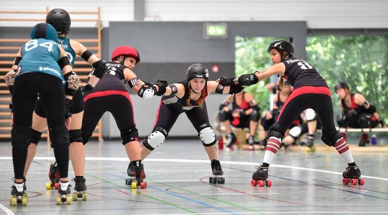 29.07.2017 - Rollerderby Roller Derby - 3. Bundesliga Frauen - Sucker Punch Rollergirls Nürnberg - Riot Rocketz Leipzig - OGo - Mannschaft Team Sucker Punch Rollergirls