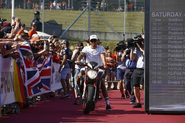 Motorsports: FIA Formula One World Championship WM Weltmeisterschaft 2017, Grand Prix of Hungary, 44 Lewis Hamilton (GBR, Mercedes AMG Petronas F1 Team), Budapest Hungary xHOCHxZWEIx