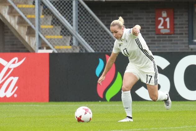30.07.2017, xkvx, Fussball Frauen EM, Deutschland - Daenemark, emspor, v.l. Goal scored, Tor zum 1:0 durch Isabel Kerschowski (DFB Deutsche Fussball Nationalmanschaft Damen) Rotterdam