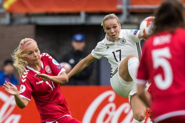 ROTTERDAM, 30-07-2017 , EK Vrouwenvoetbal 2017 , Women s Euro 2017 , Kwartfinale Duitsland - Denemarken , Sparta Stadion het Kasteel , Duitsland speelster Isabel Kerschowski scoort de 1-0 voor Duitsland Duitsland - Denemarken  x1659293x