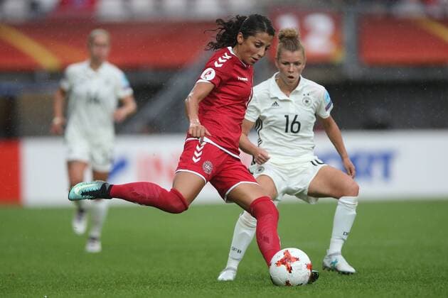 Nadia Nadim of Denmark women, Linda Dallmann of Germany women during the UEFA WEURO 2017 quarter finale match between Germany and Denmark at the Sparta stadium Het Kasteel on July 30, 2017 in Rotterdam, The Netherlands Women: Germany v Denmark UEFA WEURO 2017 2017 2018 xVIxVIxImagesx xTomxBodexMultimediaxIVx 8348360