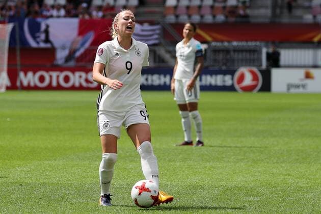 Mandy Islacker (DFB-Frauen, 9), enttäuscht schauend, Enttäuschung, Frustration, disappointed, pessimistisch, Fussball, UEFA Women s EURO 2017, Viertelfinale, Deutschland - Dänemark, xozx