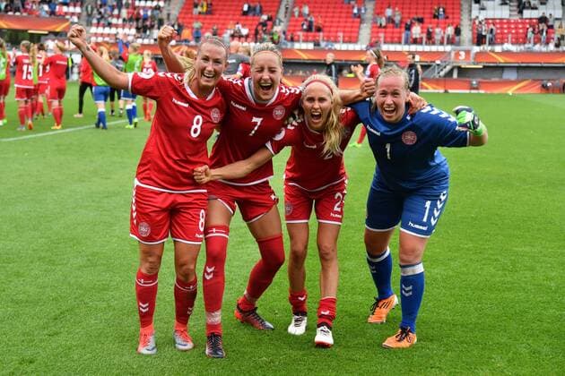 Jubel, Freuen, celebrate, happy, cheer , Celebration Theresa Nielsen (Daenemark,Denmark) (8) Sanne Troelsgaard (Daenemark, Denmark) (7) Line Roddik Hansen (Daenemark, Denmark) (2) Stina Lykke Petersen (Torwart, Daenemark, Denmark) (1), Fussball, UEFA Women s EURO 2017, Viertelfinale, Deutschland - Dänemark, xmkx