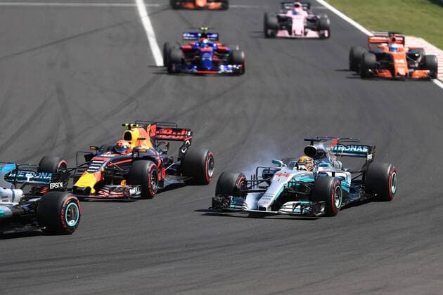 July 30th 2017, Hungaroring, Mogyor& xf3;d, Hungary; Formula One Grand Prix of Hungary, Race Day; Lewis Hamilton - Mercedes AMG Petronas F1 W08 EQ Energy+ locks up xOctanex  ActionPlus11907932