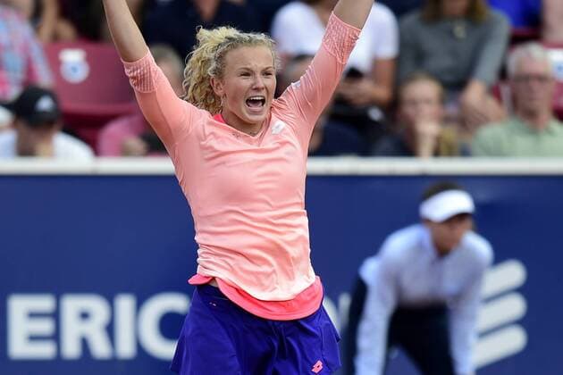 170730 Katerina Siniakova, Tjeckien, jublar efter segern i singelfinalen under dag 8 av Swedish open den 30 juli 2017 i Bastad.  Copyright: MATHILDAxAHLBERG BB170730MA051