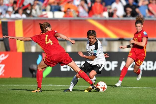 SOCCER - UEFA EURO EM Europameisterschaft Fussball 2017 TILBURG,NETHERLANDS,30.JUL.17 - WOMEN SOCCER - UEFA Women s European Championship EM Europameisterschaft 2017, quarterfinal, Austria vs Spain. Image shows Irene (ESP) and Laura Feiersinger (AUT). GEPAxpictures xFlorianxErtl