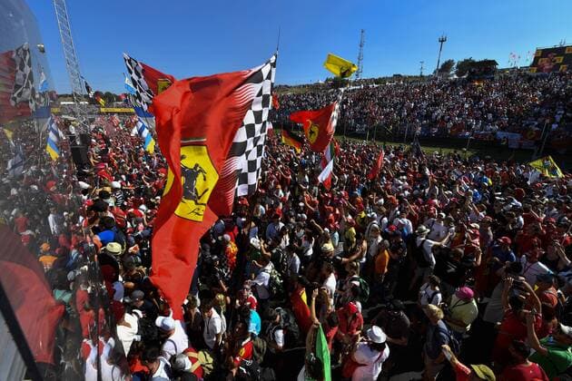 Motorsports: FIA Formula One World Championship WM Weltmeisterschaft 2017, Grand Prix of Hungary, Ferrari-Fans Budapest Hungary xHOCHxZWEIx