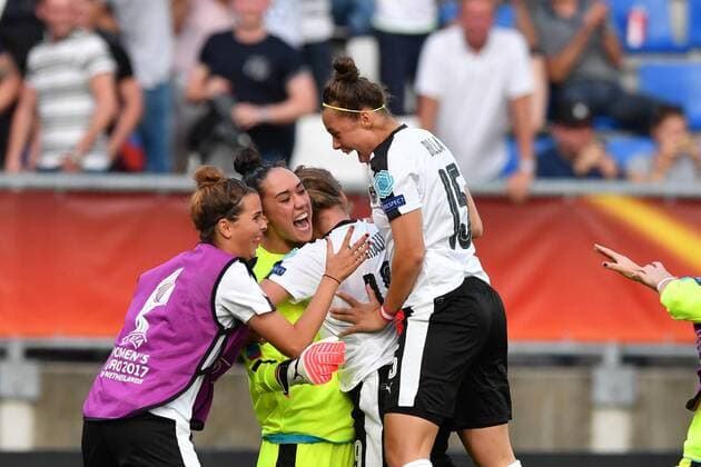 SOCCER - UEFA EURO EM Europameisterschaft Fussball 2017 TILBURG,NETHERLANDS,30.JUL.17 - WOMEN SOCCER - UEFA Women s European Championship EM Europameisterschaft 2017, quarterfinal, Austria vs Spain. Image shows the rejoicing of AUT. GEPAxpictures xFlorianxErtl