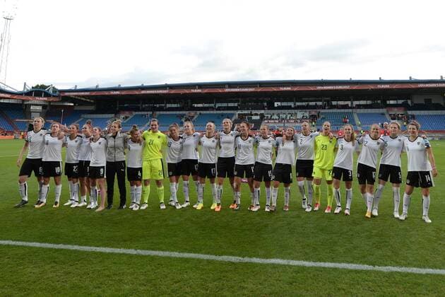 SOCCER - UEFA EURO EM Europameisterschaft Fussball 2017 TILBURG,NETHERLANDS,30.JUL.17 - WOMEN SOCCER - UEFA Women s European Championship EM Europameisterschaft 2017, quarterfinal, Austria vs Spain. Image shows the rejoicing of AUT. GEPAxpictures xFlorianxErtl