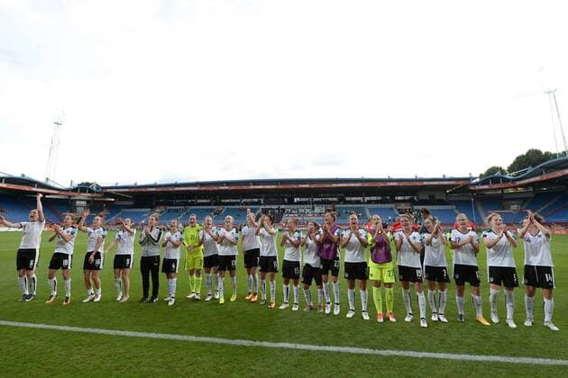 SOCCER - UEFA EURO EM Europameisterschaft Fussball 2017 TILBURG,NETHERLANDS,30.JUL.17 - WOMEN SOCCER - UEFA Women s European Championship EM Europameisterschaft 2017, quarterfinal, Austria vs Spain. Image shows the rejoicing of AUT. GEPAxpictures xFlorianxErtl