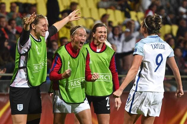England v France UEFA Women s Euros 2017 Jodie Taylor of England celebrates scoring their first goal to make it England 1 France 0 during the UEFA Women s Euros 2017 quarter-final match at De Adelaarshorst, Deventer Copyright: xKristianxKanex FIL-10465-0055 UK Newspapers OUT