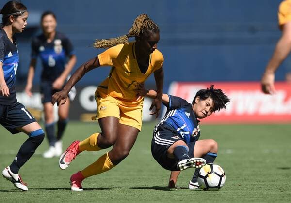 SAN DIEGO, CA - JULY 30: Yu Nakasato (14) of Japan and Princess Ibini (17) of Australia fight for the ball during the Tournament of Nations soccer match between Japan and Australia on July 30, 2017 at Qualcomm Stadium in San Diego, CA. (Photo by Chris Williams Icon Sportswire) SOCCER: JUL 30 Tournament of Nations - Japan v Australia Icon00717073016068 EDITORIAL USE ONLY