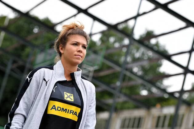 SOCCER - UEFA EURO EM Europameisterschaft Fussball 2017 WAGENINGEN,NETHERLANDS,01.AUG.17 - WOMEN SOCCER - UEFA Women s European Championship EM Europameisterschaft 2017, semifinal, Denmark vs Austria, preview, mixed zone team AUT. Image shows Nadine Prohaska (AUT). GEPAxpictures xFlorianxErtl