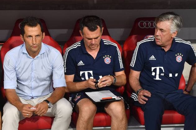 Bilder des Tages - SPORT v.li:Hasan SALIHAMIDZIC (Sportdirektor Bayern Muenchen),Willy SAGNOL (Co Trainer FCB),Carlo ANCELOTTI (Trainer FCB) Halbfinale 2 FC Bayern Muenchen-FC Liverpool. Fussball,Audi Cup 2017 am 01.08.2017.Saison2017 18,