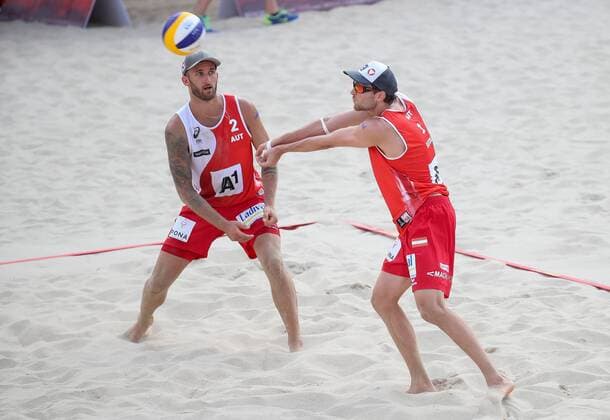 Beach volleyball Beachvolleyball - FIVB World Championships 2017 VIENNA,AUSTRIA,02.AUG.17 - BEACH VOLLEYBALL - FIVB World Championships. Image shows Robin Seidl and Tobias Winter (AUT). GEPAxpictures xChristianxWalgram