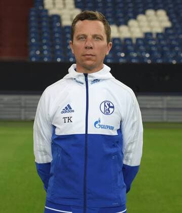 Fußball, GER, 1.BL, Porträttermin 2017 2018, FC Schalke 04, Physiotherapeut Thomas Kühn, FC Schalke 04)