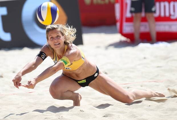 Beach volleyball Beachvolleyball - FIVB World Championships 2017 VIENNA,AUSTRIA,02.AUG.17 - BEACH VOLLEYBALL - FIVB World Championships. Image shows Laura Ludwig (GER). GEPAxpictures xChristianxWalgram
