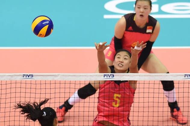 NANJING, CHINA - AUGUST 02: Gao Yi 5 of China serves the ball during the group match of 2017 Nanjing FIVB World Grand Prix Finals between China and Brazil at Nanjing Olympic Sports Center on August 2, 2017 in Nanjing, Jiangsu Province of China.  Copyright: xVCGx CFP111122616644 