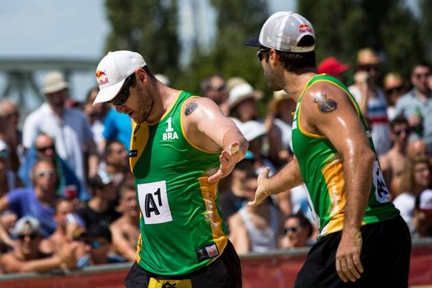 Beach volleyball Beachvolleyball - FIVB World Championships 2017 VIENNA,AUSTRIA,02.AUG.17 - BEACH VOLLEYBALL - FIVB World Championships, men. Image shows Alison Conte Cerutti and Bruno Oscar Schmidt (BRA). GEPAxpictures xMaticxKlansek