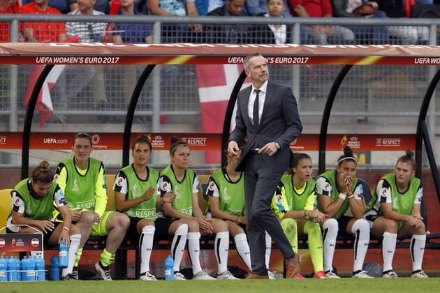 coach Dominik Thalhammer of Austria women during the UEFA WEURO 2017 semi-final match between Denmark and Austria at the Rat Verlegh stadium on August 03, 2017 in Breda, The Netherlands Women: Denmark v Austria UEFA WEURO 2017 2017 2018 xVIxVIxImagesx xMauricexvanxSteenxIVx 8379689