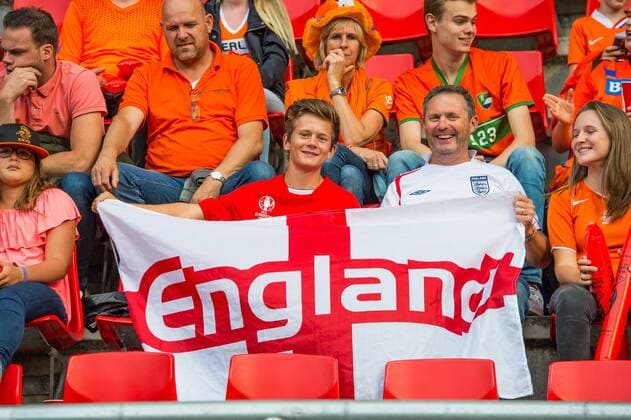supporters of England during the semi-final UEFA WEURO 2017 match between The Netherlands and England at the Grolsch Veste on August 3, 2017 in Enschede, the Netherlands Women: The Netherlands v England UEFA WEURO 2017 2017 2018 xVIxVIxImagesx xGerritxvanxKeulenxIVx 8379854
