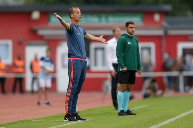 Jeff Strasser (Trainer Fola Esch) ratlos 03.08.2017 Fussball Europa League Qualifikation, 3. Runde, Rueckspiel Saison 2017-2018 03.08.2017 LUX, ELQ, Fola Esch (LUX) - Ostersunds SK (SWE) Stade Emile Maryrisch, Esch-Alzette 
