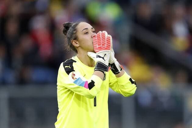 goalkeeper Manuela Zinsberger of Austria women during the UEFA WEURO 2017 semi-final match between Denmark and Austria at the Rat Verlegh stadium on August 03, 2017 in Breda, The Netherlands Women: Denmark v Austria UEFA WEURO 2017 2017 2018 xVIxVIxImagesx xMauricexvanxSteenxIVx 8380150