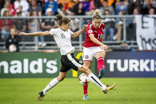 BREDA - 03-08-2017 Rat Verleghstadion. EK vrouwenvoetbal, Woman s Euro 2017, halve finale Denemarken - Oostenrijk. Duel met (L-R) Nina Burger en Cecilie Sandvej. Denemarken - Oostenrijk  x1661897x
