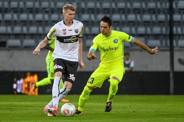 SOCCER - UEFA EL quali, Altach vs Gent INNSBRUCK,AUSTRIA,03.AUG.17 - SOCCER - UEFA Europa League qualification, SCR Altach vs KAA Gent. Image shows Simon Piesinger (Altach) and Franko Andrijasevic (Gent). GEPAxpictures xOliverxLerch