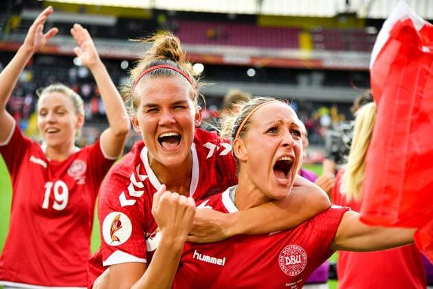 Jubel, Freuen, celebrate, happy, cheer , Celebration Katrine Veje (Daenemark, Denmark) (11) Sanne Troelsgaard (Daenemark, Denmark) (7), Fussball, UEFA Women s EURO 2017,Halbfinale , Dänemark - Österreich, xmkx
