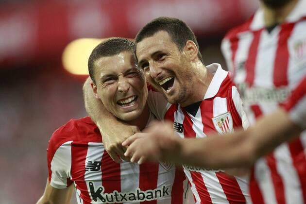 Athletic Club de Bilbao s Oscar de Marcos and Aritz Aduriz celebrate goal during Europa League Third Qualifying Round, 2nd leg. August, 3rd.  (2017080366)