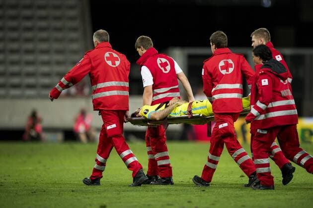 Gent s Franko Andrijasevic leaves the pitch after being injured during a soccer game between Austrian team SC Rheindorf Altach and Belgian club KAA Gent, the return leg of the third qualifying round for the UEFA Europa League competition, Thursday 03 August 2017 in Altach, Austria. The first leg resulted in a 1-1 draw. JASPERxJACOBS  x05143350x